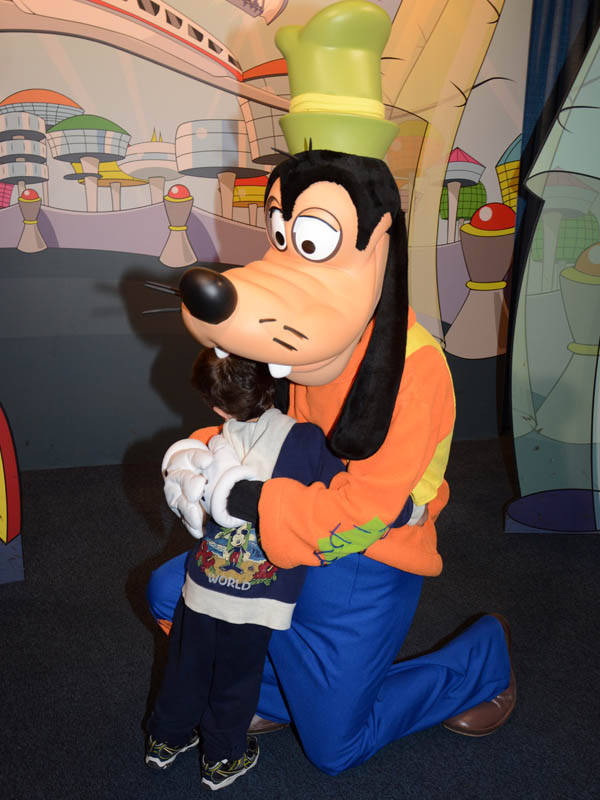 Meeting Goofy at Epcot